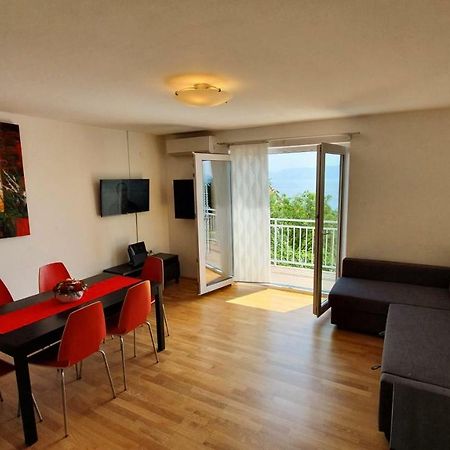 Apartment Bella Mare Novi Vinodolski Exterior photo
