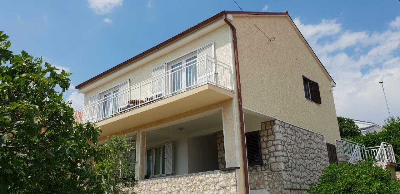 Apartment Bella Mare Novi Vinodolski Exterior photo